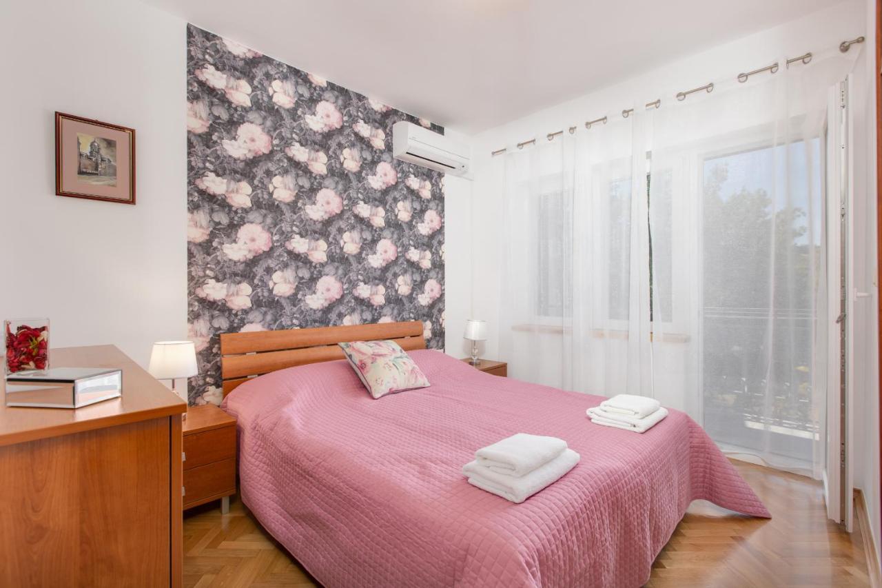 And Charming Apartment In Vantacici Malinska Ngoại thất bức ảnh